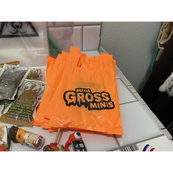 Gross Giggles Party Kit - Juice Pouches, Slime, Gross Mini Brands Merc - 10 kids - Picture 6 of 8